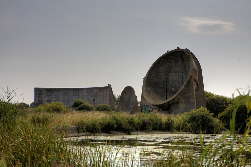 Illustration for article titled 8 Abandoned Radar Stations That Were Once State-of-the-Art